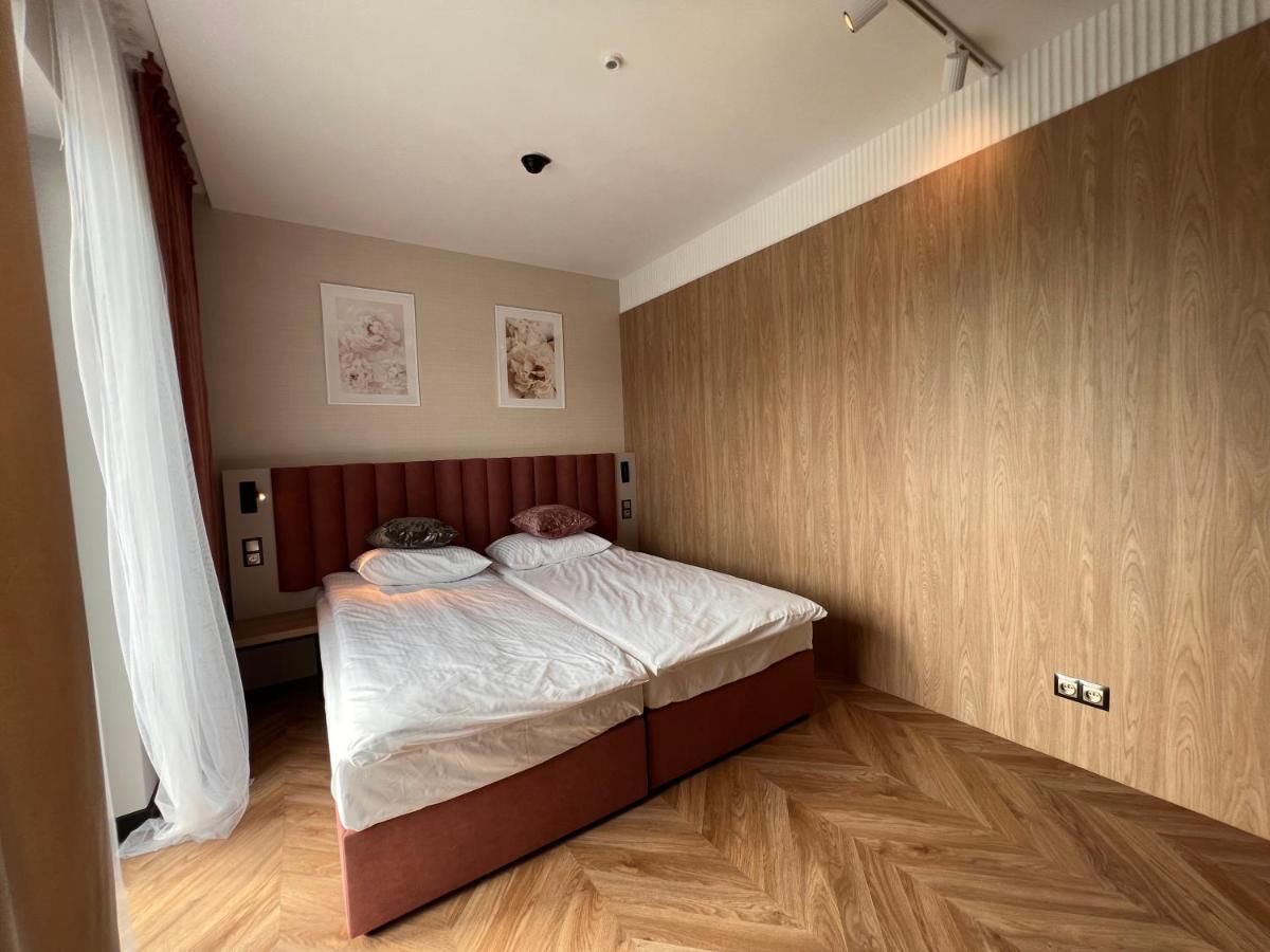 Resto Inn - Smart Apartamenty Blisko Energylandii Polwies Exterior foto